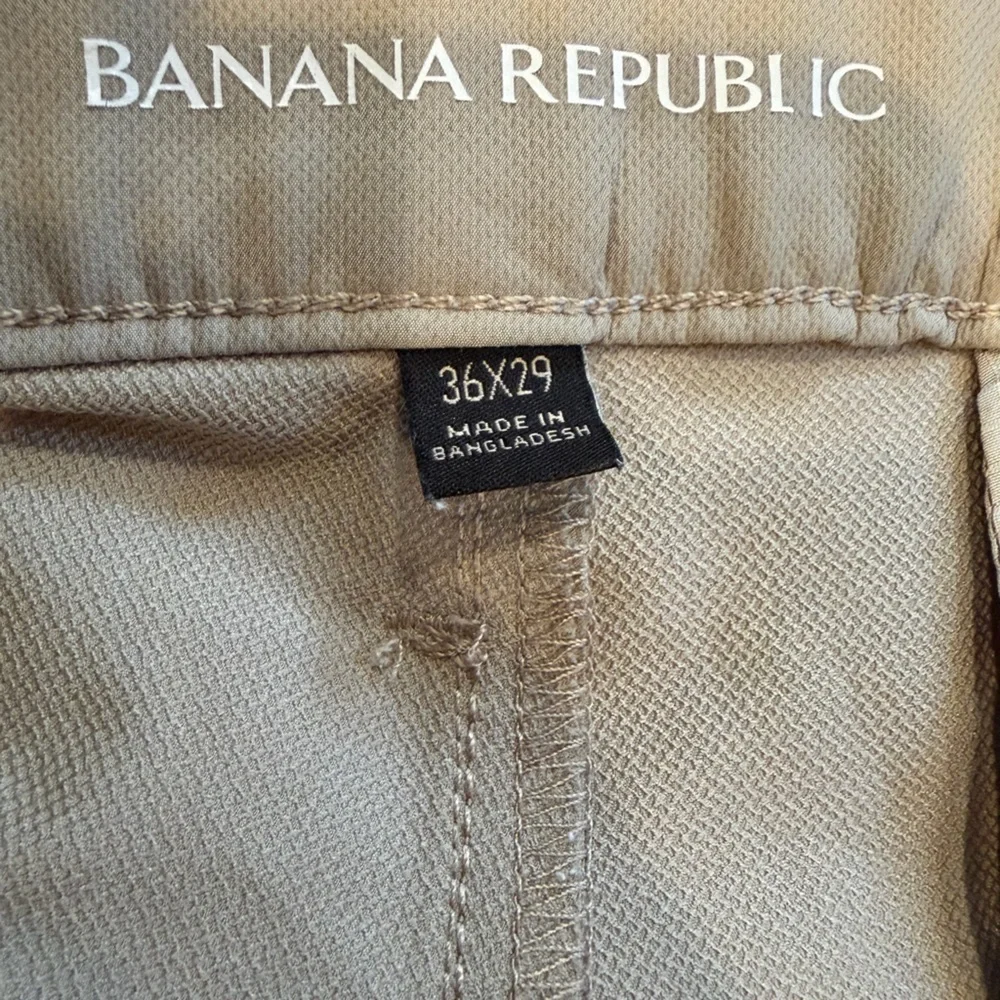 Banana Republic Pants Men's 36x29 Tan Microfiber Quick Dry